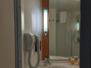 B&B HOTEL Orly Rungis Aéroport 3 étoiles