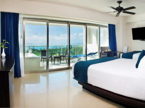 Отель Seadust Cancun Family Resort