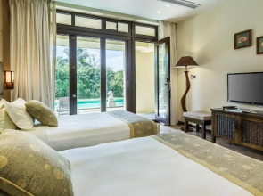 Yalong Bay Villas & Spa