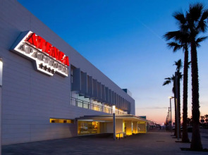 Отель Atenea Port Barcelona Mataro