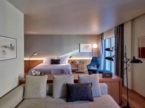 Отель Sir Victor