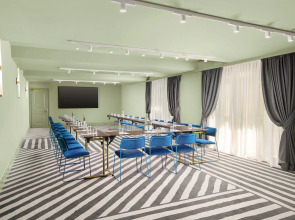 Anglo American Hotel Florence, Curio Collection by Hilton