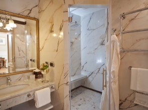 Отель Grand Hotel Majestic già Baglioni