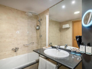 Occidental Atenea Mar- Adults Only