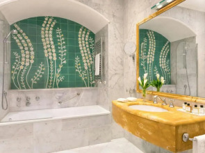 Sina Villa Medici, Autograph Collection