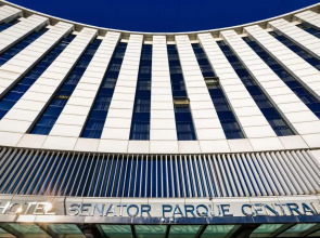 Отель Senator Parque Central
