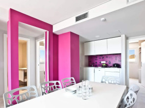 Апартаменты Ryans Ibiza - Adults Only