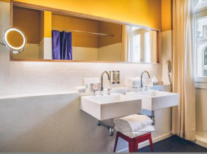 Отель Iberostar Las Letras Gran Via