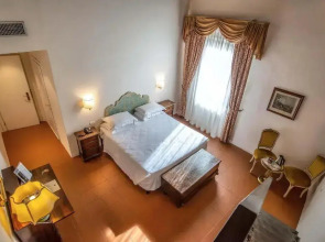 Отель Machiavelli Palace