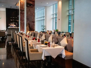 The Ritz-Carlton Residences, Dubai International Financial Centre