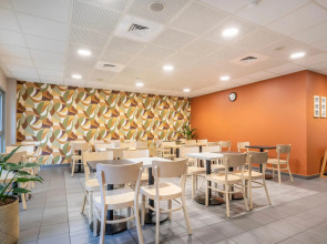 B&B HOTEL Marseille Les ports