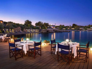 Grand Resort Lagonissi