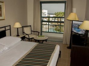 Отель Jaz Neo Naama Bay