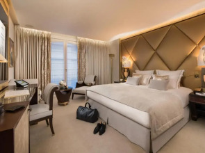 Hôtel Barrière Fouquet's Paris