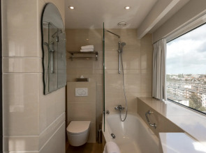 XO Hotels Blue Tower