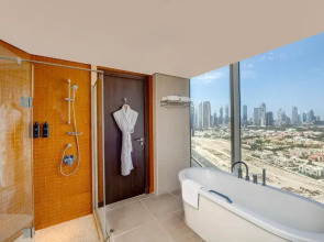 Отель Millennium Central Downtown