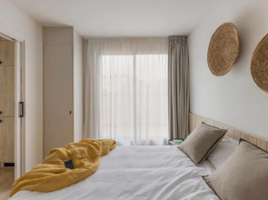 Naitly Ronda Sant Antoni Barcelona