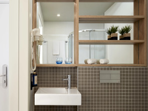 Отель Dom Jose Beach Hotel