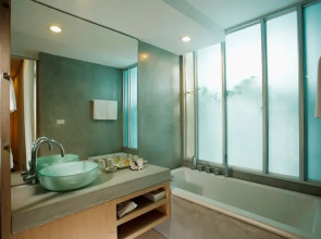 Ramada Phuket South Sea