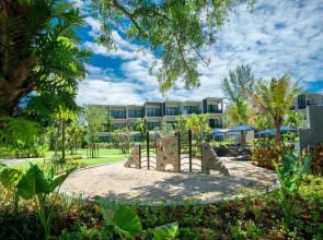 Le Méridien Phuket Mai Khao Beach Resort