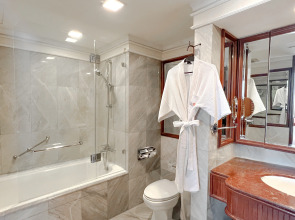 Отель Rembrandt Bangkok