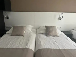 Planet Hotels Blue Adults Only +16