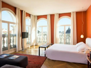 Отель Iberostar Las Letras Gran Via