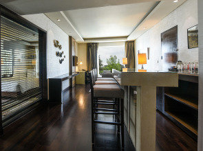 DoubleTree by Hilton Gurugram Baani Square