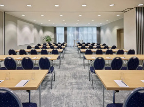 Отель Courtyard by Marriott Dortmund