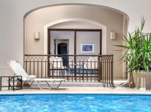 Отель JAZ Aquamarine