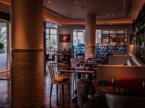 DoubleTree by Hilton Dubai - Jumeirah Beach