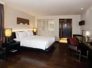 Le Meridien Phuket Beach Resort