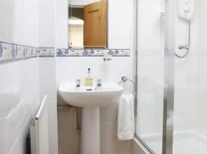 Abbotsford Guest House