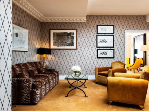 Hôtel de Berri Champs-Élysées, a Luxury Collection Hotel