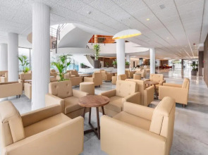 Отель Best Semiramis