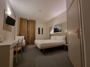 Green Class Hotel Astoria