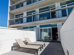 Отель Atenea Port Barcelona Mataro