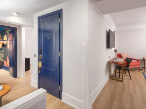 Anglo American Hotel Florence, Curio Collection by Hilton