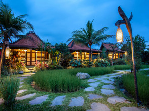 Отель Arya Arkananta Resort and Spa