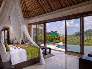 Отель Royal Pita Maha