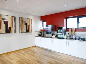 Отель Travelodge Barcelona Fira