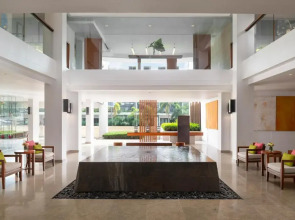 Woodlands Suites Serviced Residences