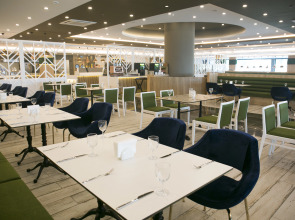 Отель Sailor's Beach Club