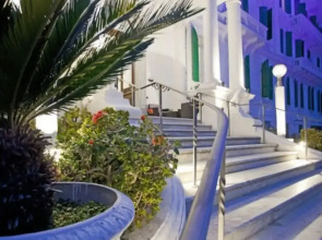 Отель Grand Hotel & Des Anglais