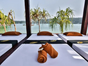 Phi Phi CoCo Beach Resort