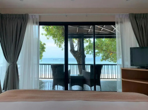 Phi Phi Holiday Resort – SHA Extra Plus