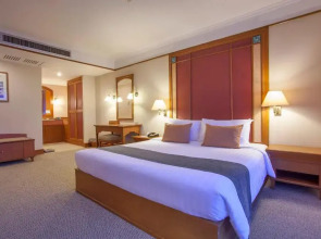 Cholchan Pattaya Beach Resort