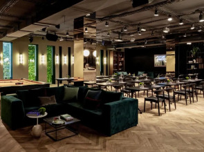 Отель Sir Victor