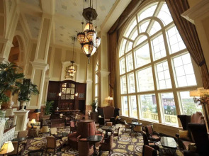 Tokyo Disneyland Hotel