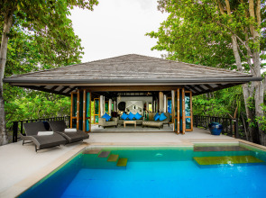 Koh Jum Beach Villas